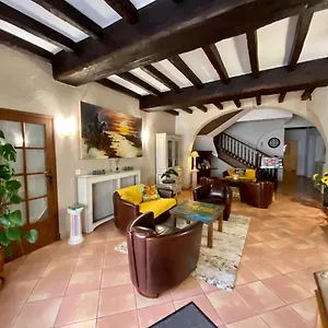 Hotel Porte De Camargue, Arlés